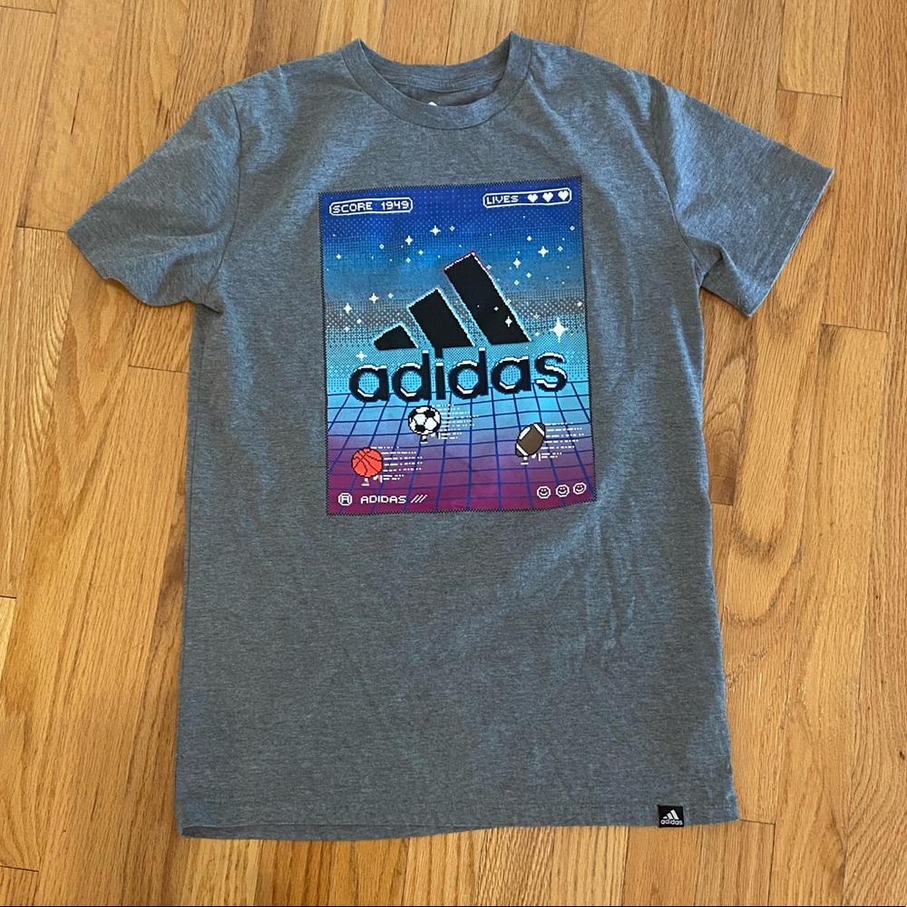NWOT Size Large Adidas 8-bit race heather tee charcoal gray